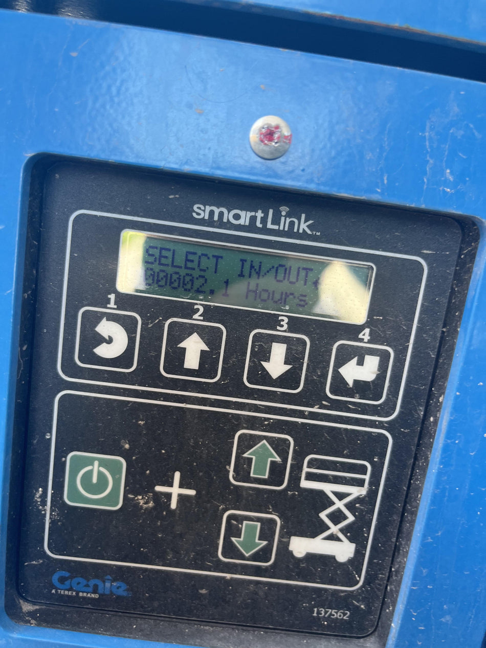 2023 GENIE GS-2632