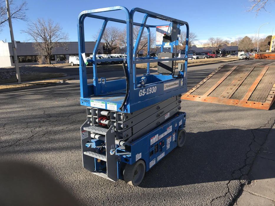 2020 Genie GS-1930 Fixed rails with chain entry gate - Pre A92.20