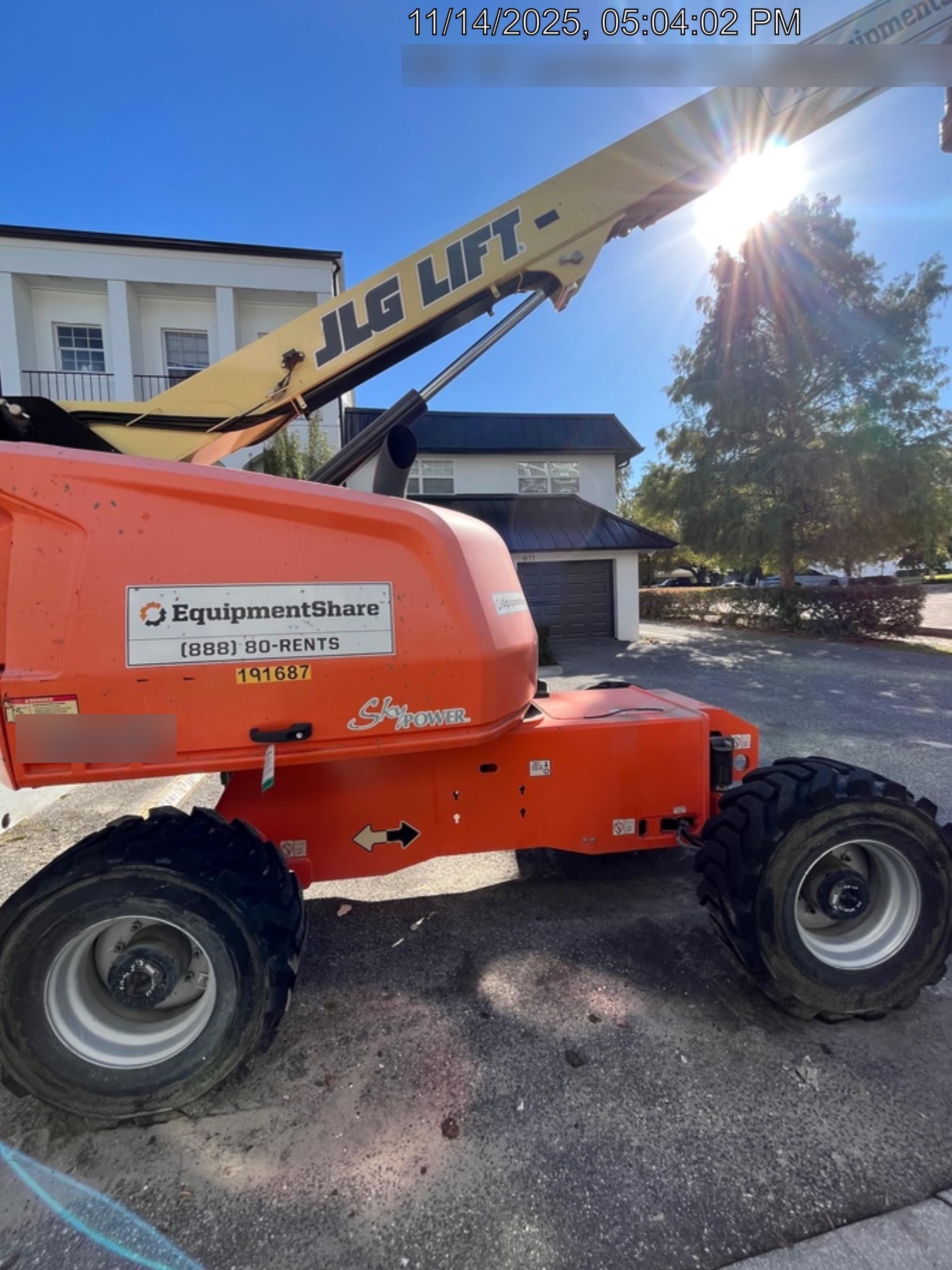 2021 JLG 400S
