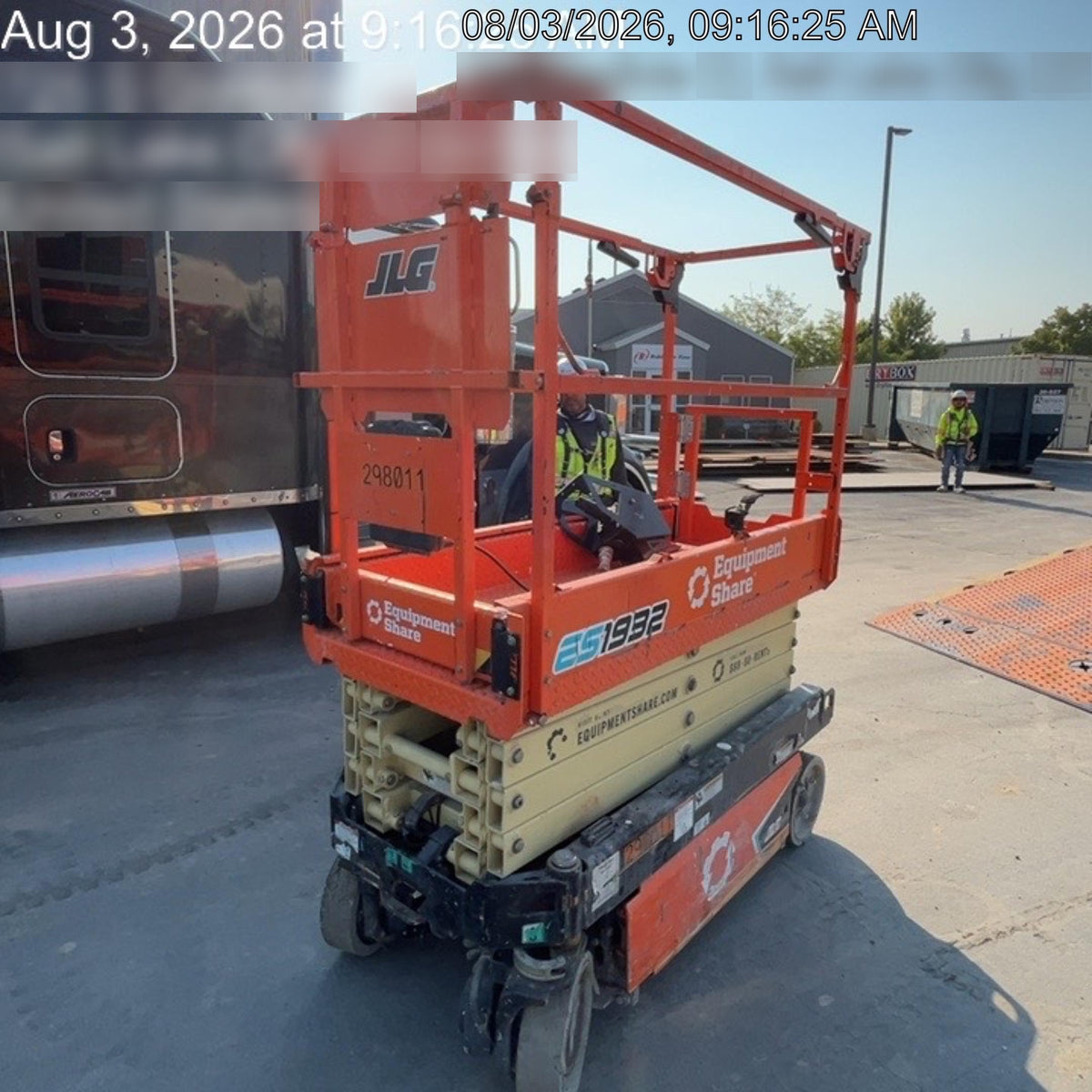 2023 JLG ES1932