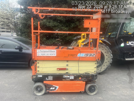 2022 JLG ES1932
