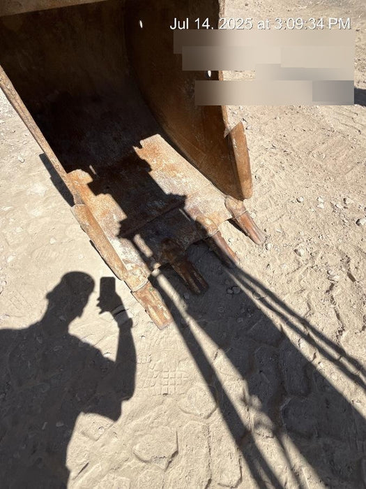 2020 DOOSAN 30" Bucket - Doosan