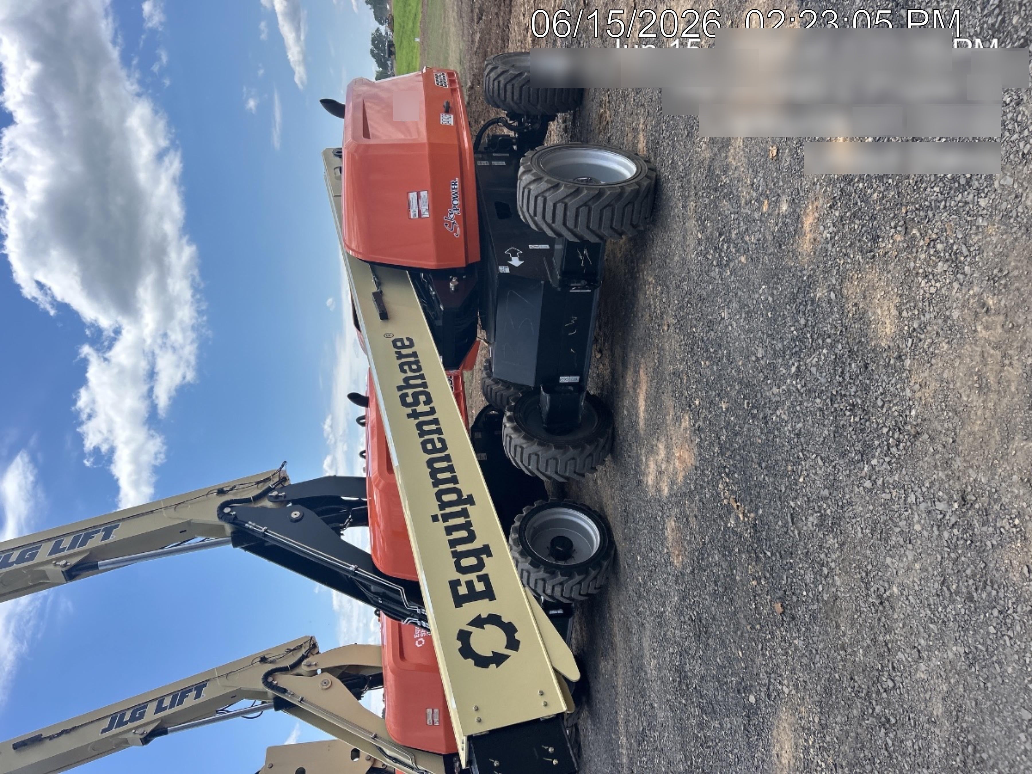 2025 JLG 660SJ