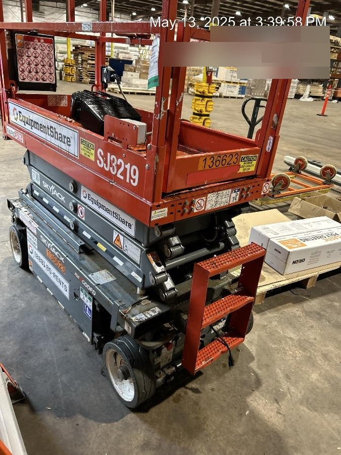 2021 SKYJACK SJ3219