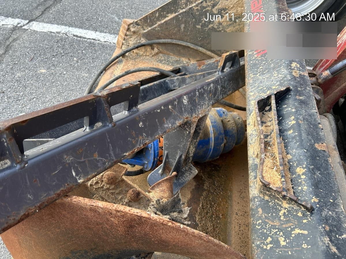 2023 AUGER TORQUE 3300-30