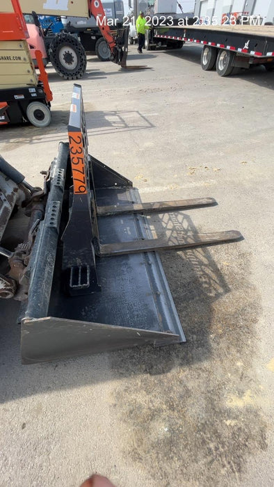 2022 PALADIN 48" Pallet Forks - Paladin