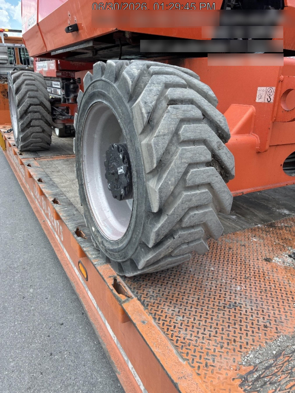 2023 JLG 860SJ