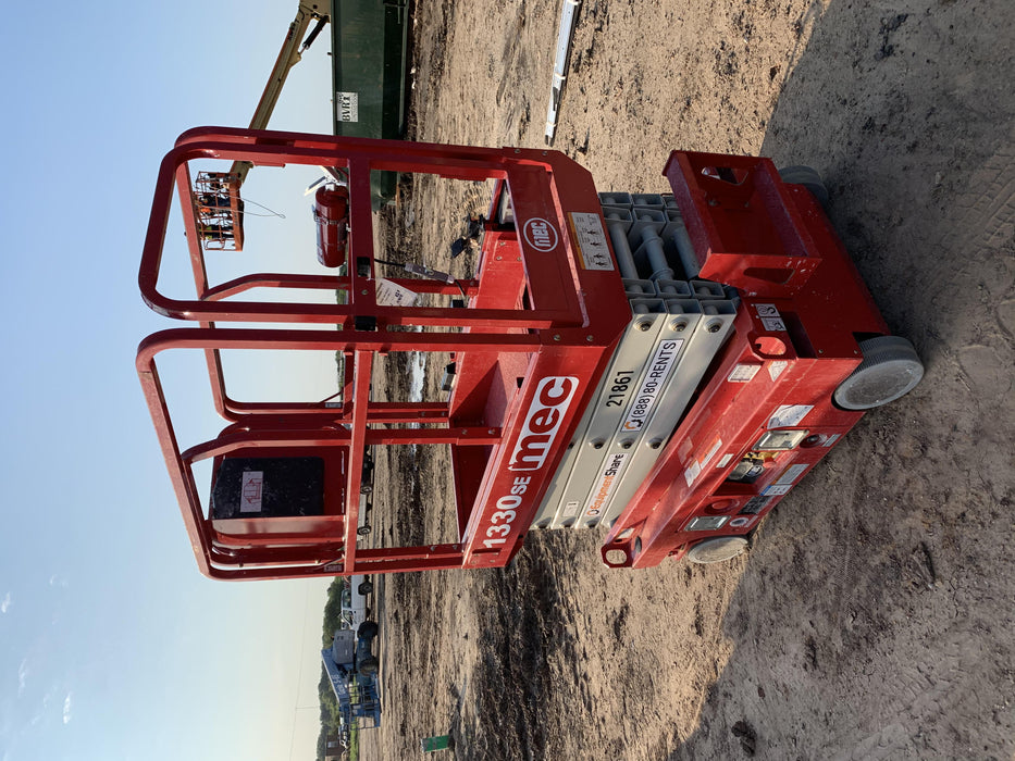 2019 MEC 1330SE MEC 1330SE w/ES Track Hardware, Full Extended 2 Year Warranty