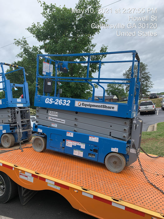 2019 Genie GS-2632 Folding rails with half height swing gate