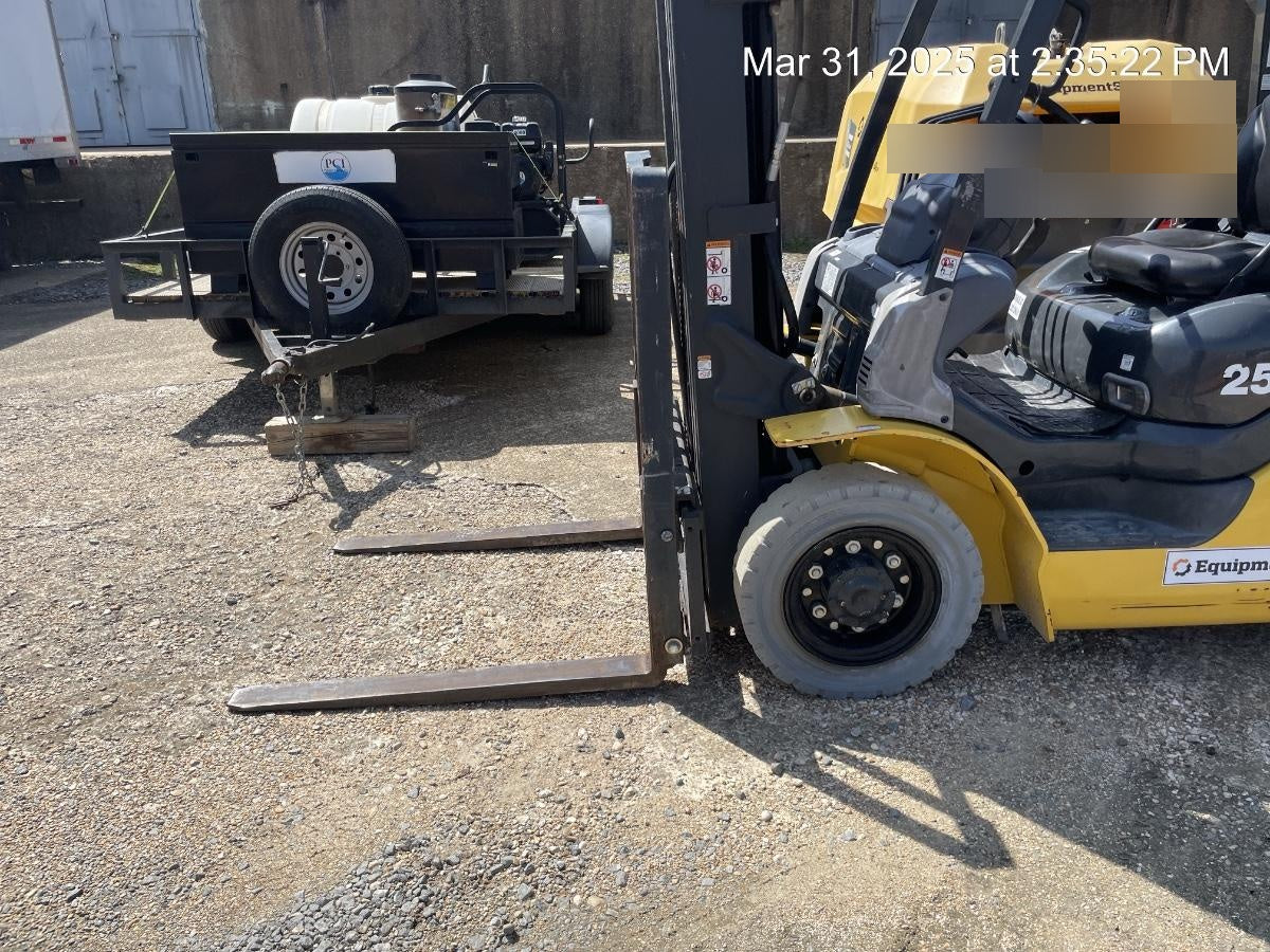 2022 KOMATSU FG25T-16