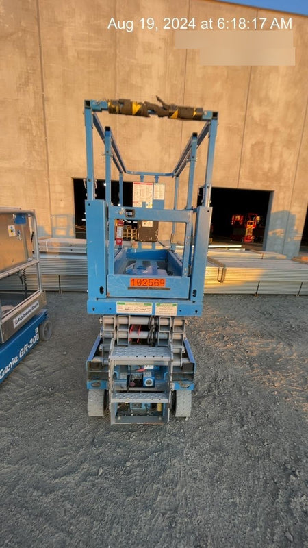 2020 Genie GS-1930 Solid Non Marking Tires, Beacon, Folding rails with half height swing gate, 800W Inverter