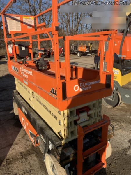 2022 JLG ES2632