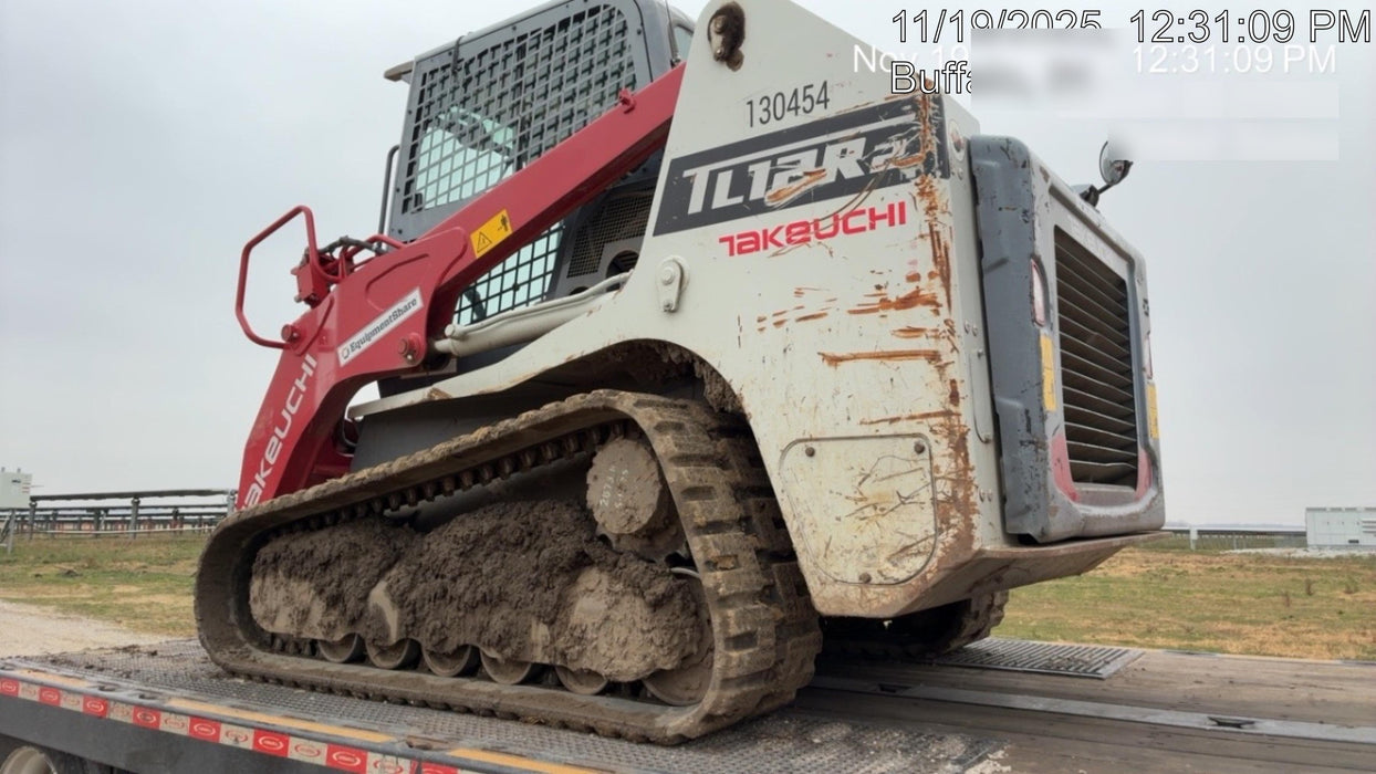 2020 Takeuchi TL12R2-CR Cab, Rubber Track
