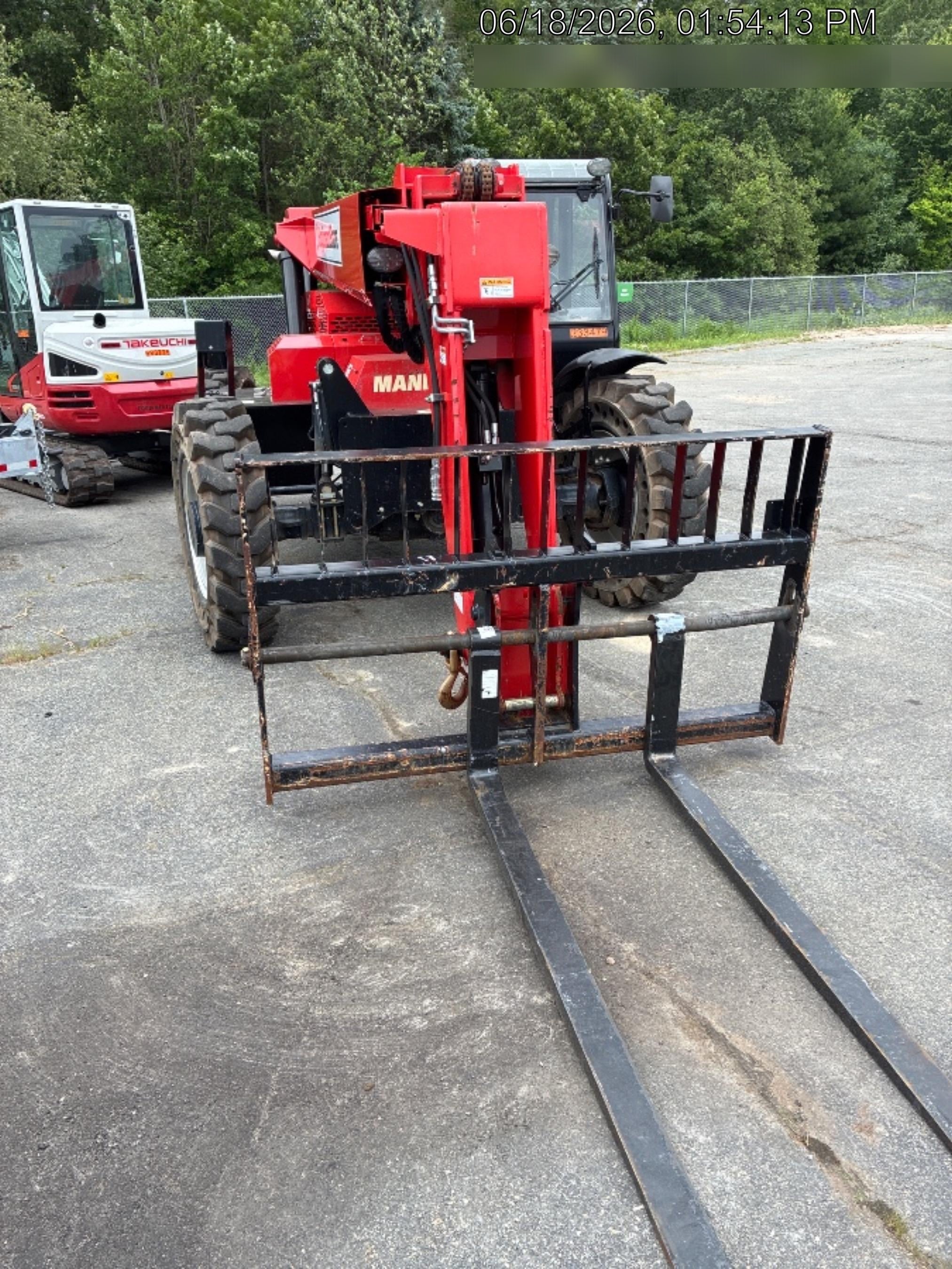 2022 MANITOU MTA8044