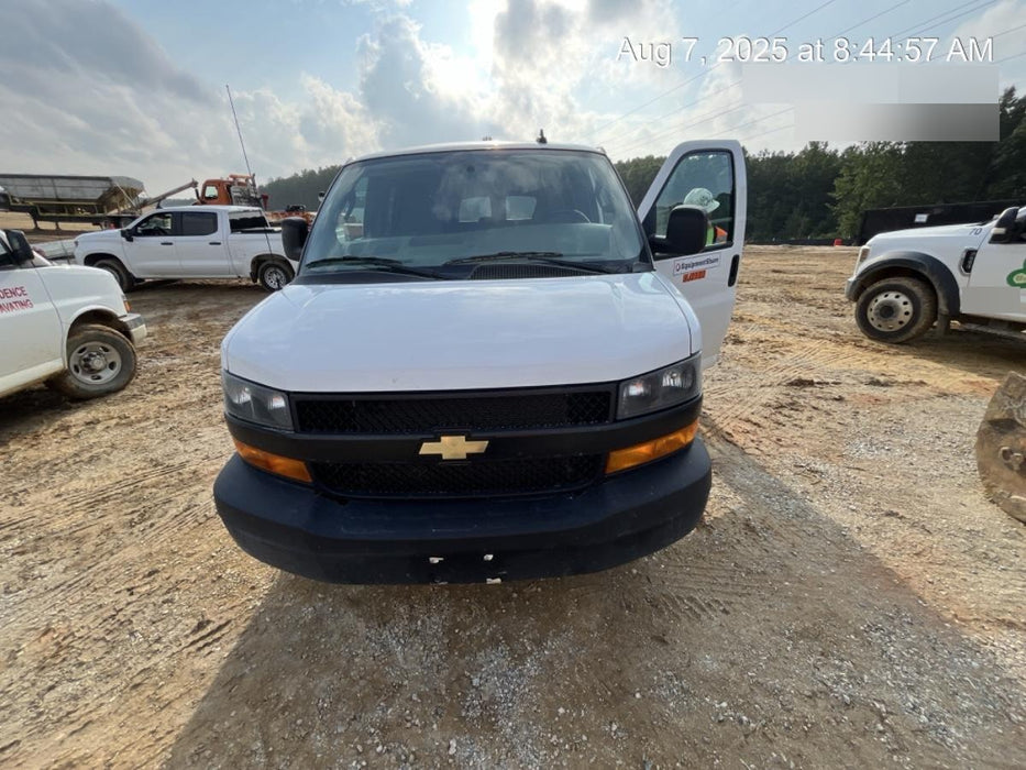 2023 CHEVROLET Express Van - Rental