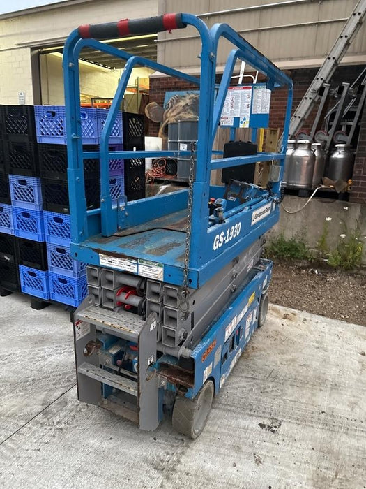 2019 Genie GS-1930 Fixed Rails with Chain Entry