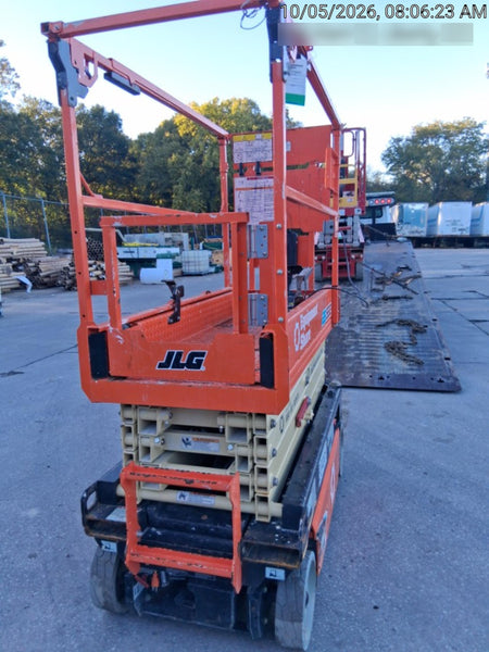 2023 JLG ES1932