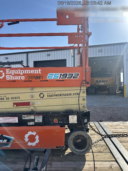 2022 JLG ES1932