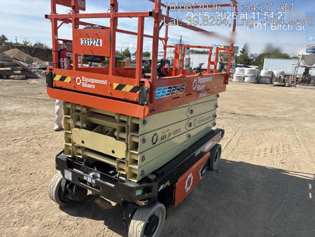 2023 JLG ES3246