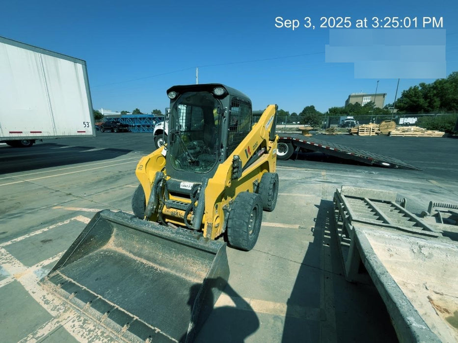 Wacker Neuson SW28 Cab/Heat/Air 14-Pin Attachment Control T3 Bucket Leveling EH Hand-Food Control Block Heater T4F Radio Hydraulic Coupler SSL/CTL 12X16.5 Premium