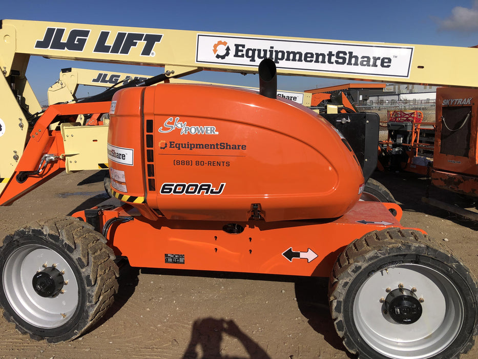 2021 JLG 600AJ