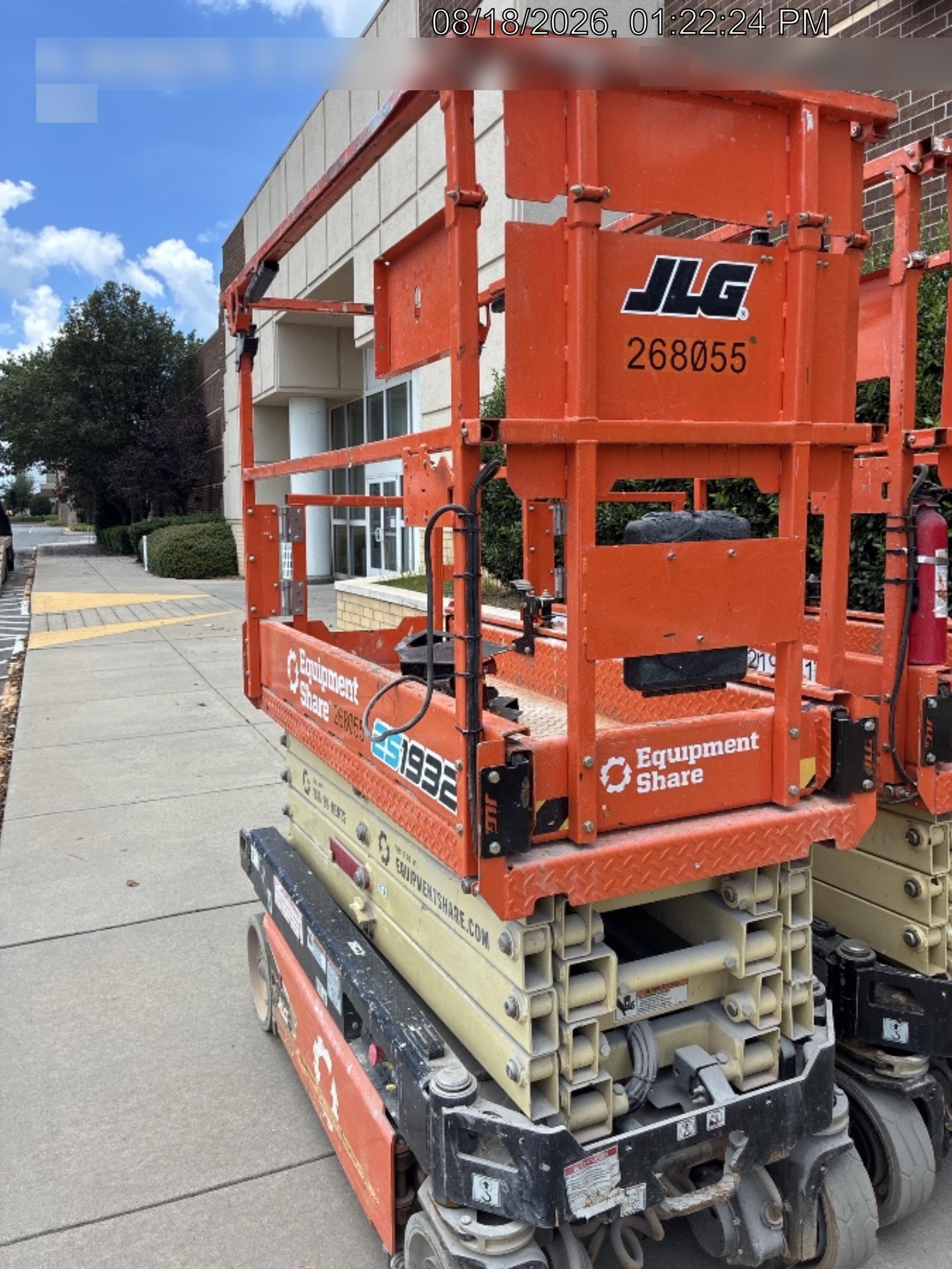 2022 JLG ES1932