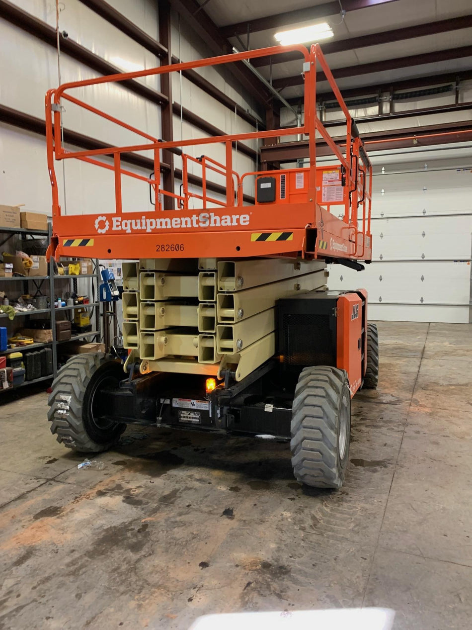 2022 JLG RT4394