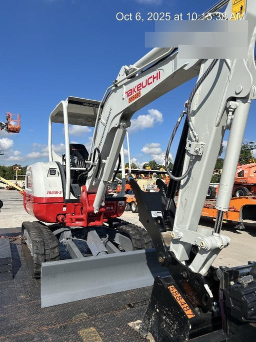 2025 TAKEUCHI 18" HD Bucket - Takeuchi