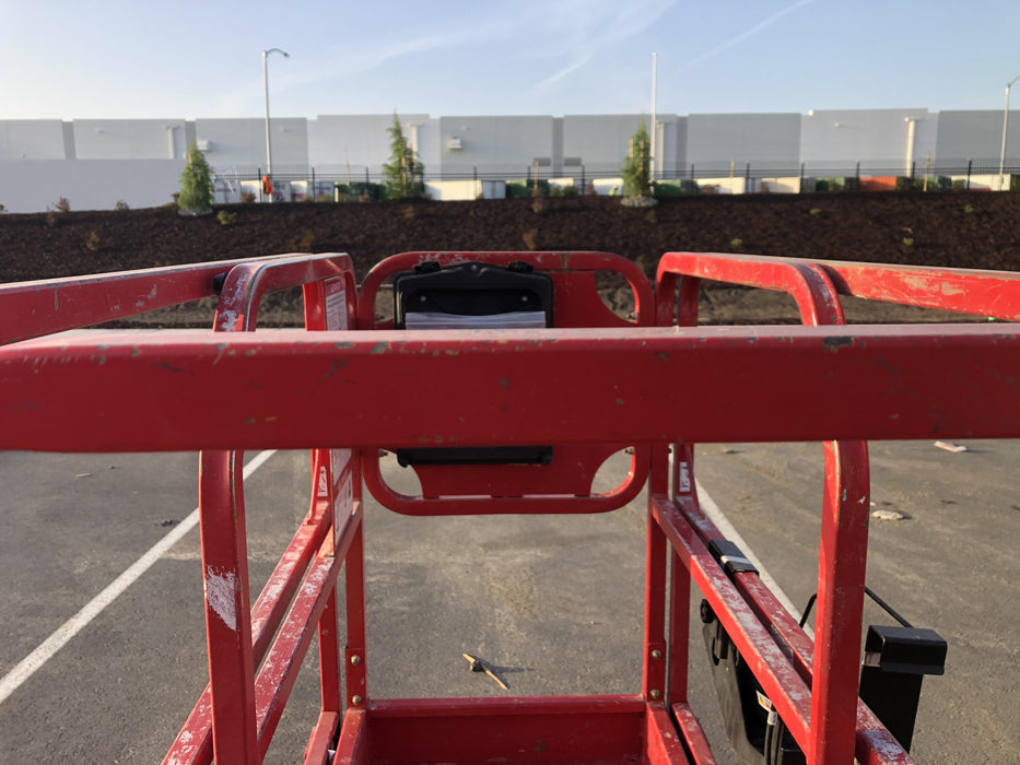 2020 MEC 1330SE Solid NM Tires, Steel Swing out Doors, LCS, Beacon, 900W Inverter