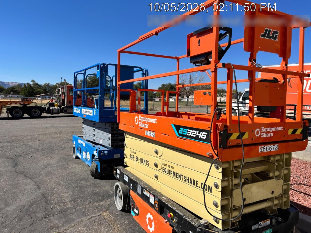 2025 JLG ES3246