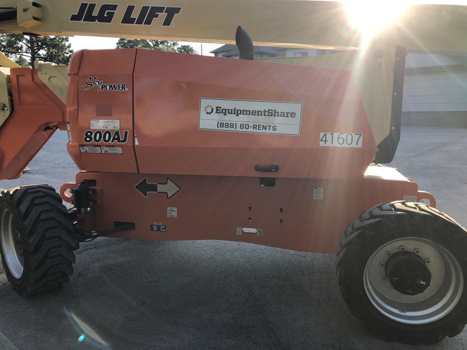 2019 JLG 800AJ