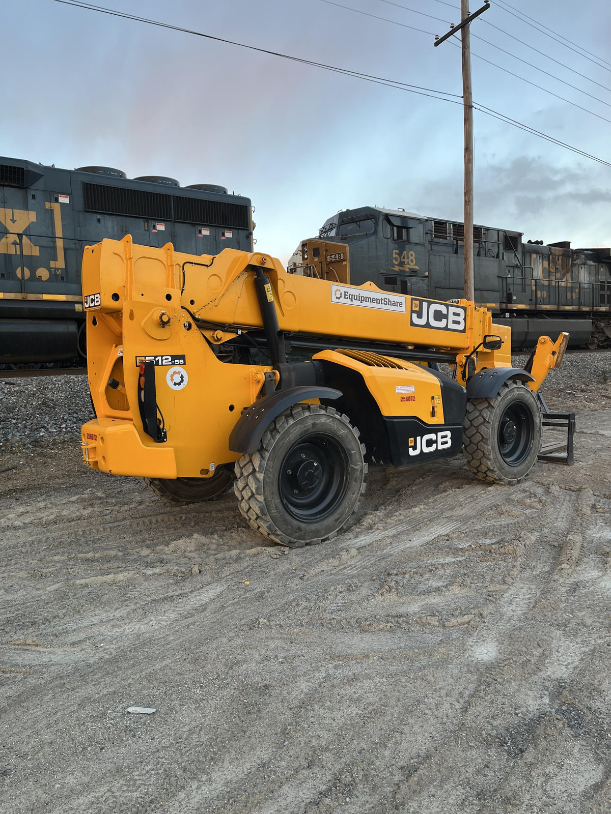 2022 JCB 512-56