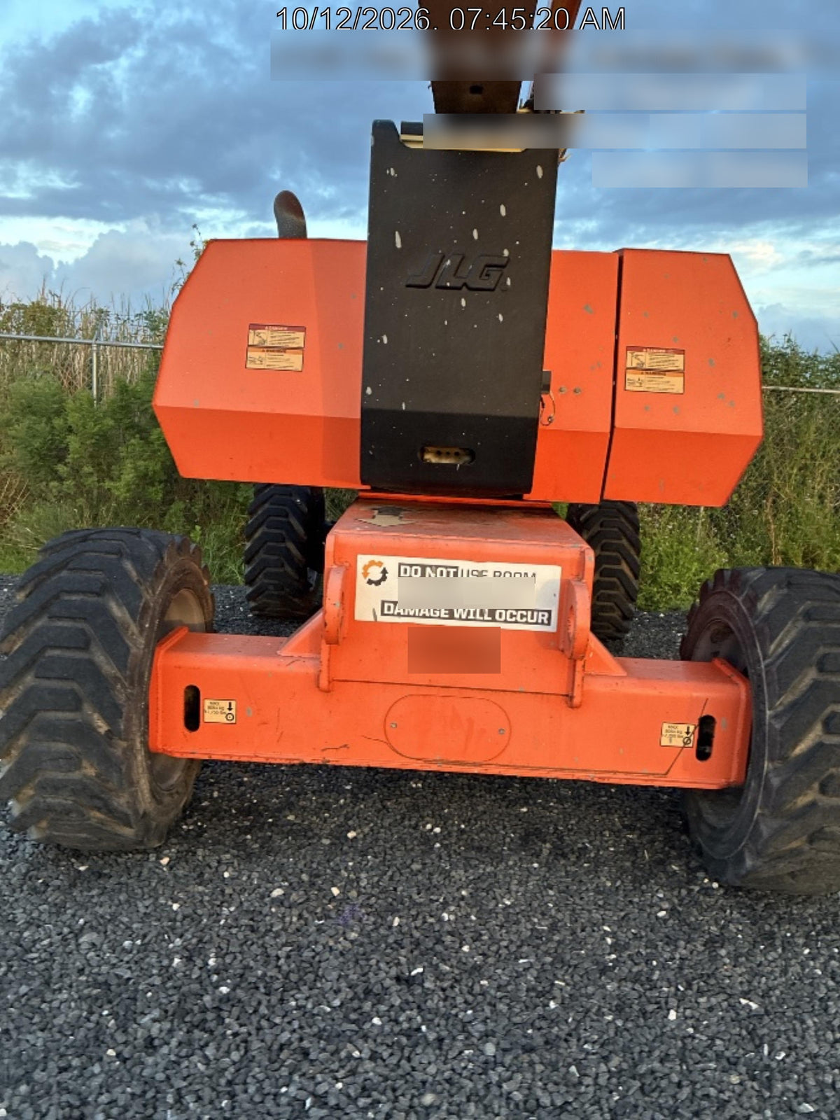 2020 JLG 800AJ