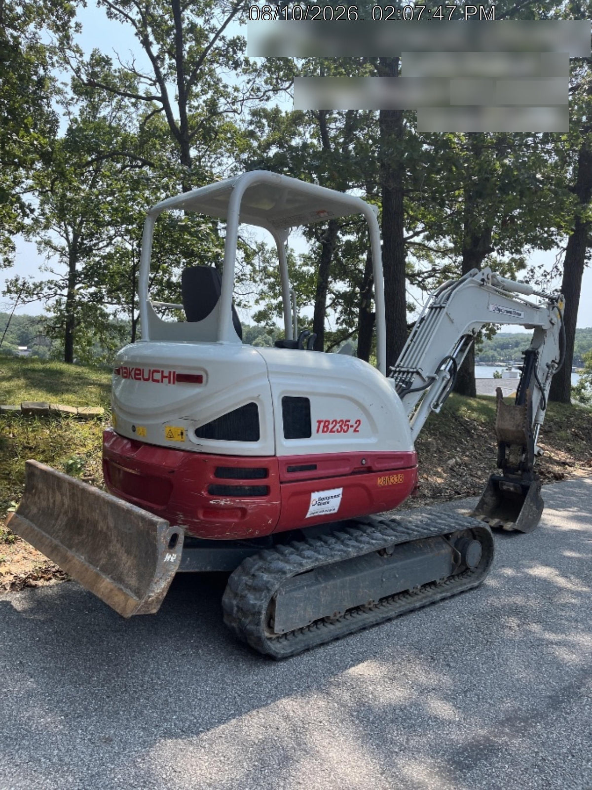 2022 TAKEUCHI TB235-2R