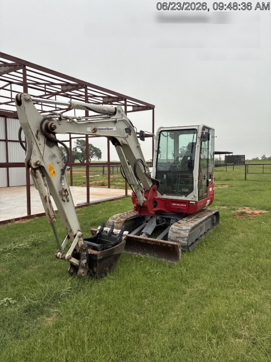 2023 TAKEUCHI TB250-2CR
