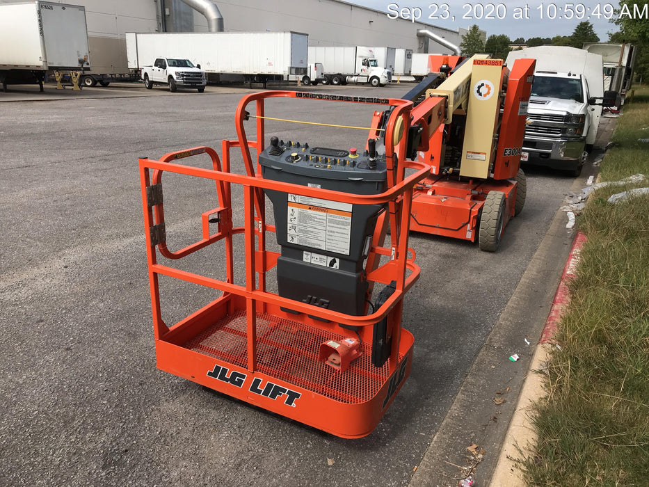 2019 JLG E300AJP