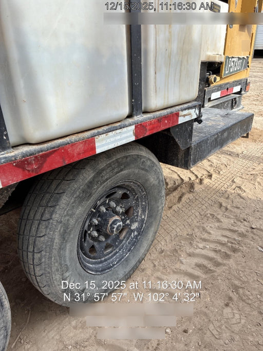 2021 Vac-Tron LP573XDT T4 Koehler Diesel Engine, 500 Gallon Debris Tank, x2 100 Gallon Water Tanks