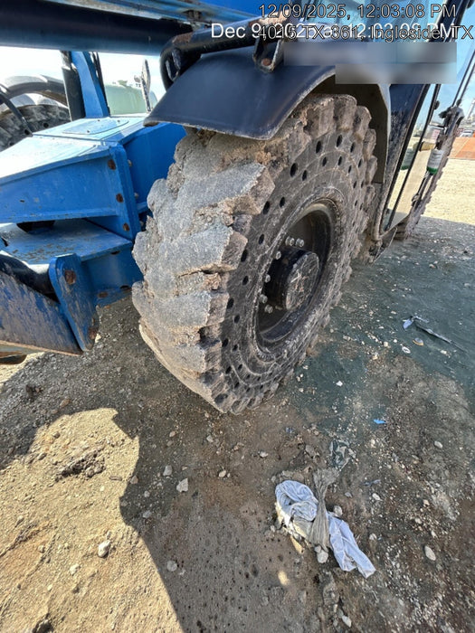 2019 Genie GTH-1056 Cab/Heat/AC, Solid RT Tires, LED Work Lights, Beacon 60" QA Carriage, 60" Forks