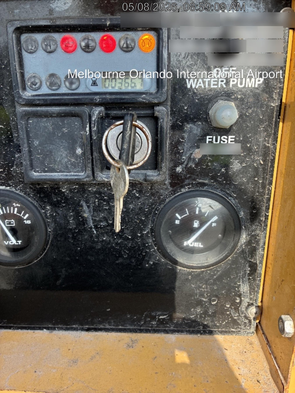 2022 Vac-Tron LP573XDT T4 Koehler Diesel Engine, 500 Gallon Debris Tank, x2 100 Gallon Water Tanks