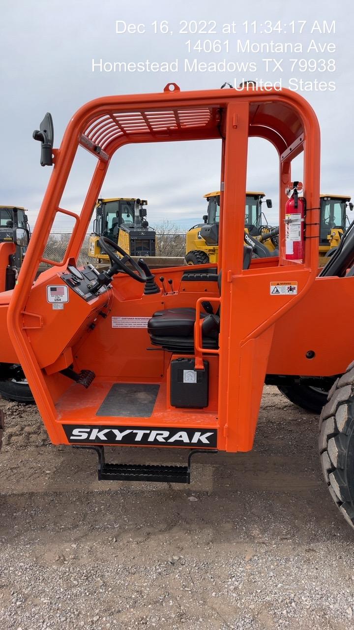 2022 SKYTRAK 8042