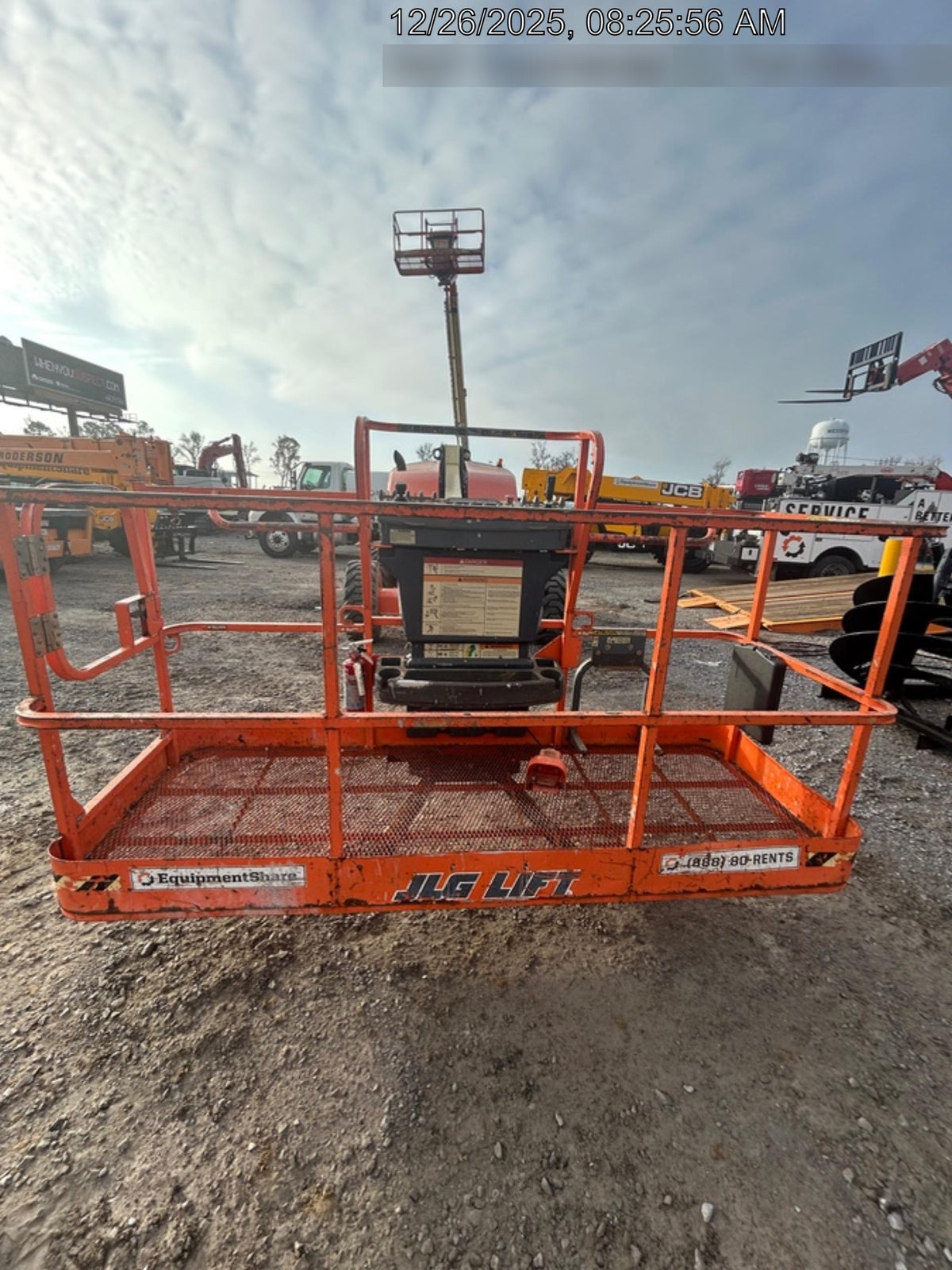 2021 JLG 400S