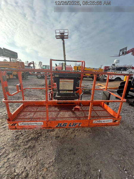 2021 JLG 400S