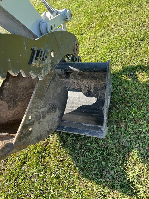 2025 STAR INDUSTRIES 910-36 - 36" Smooth Clean-Out Bucket