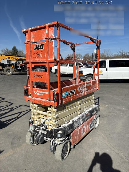 2022 JLG ES1932