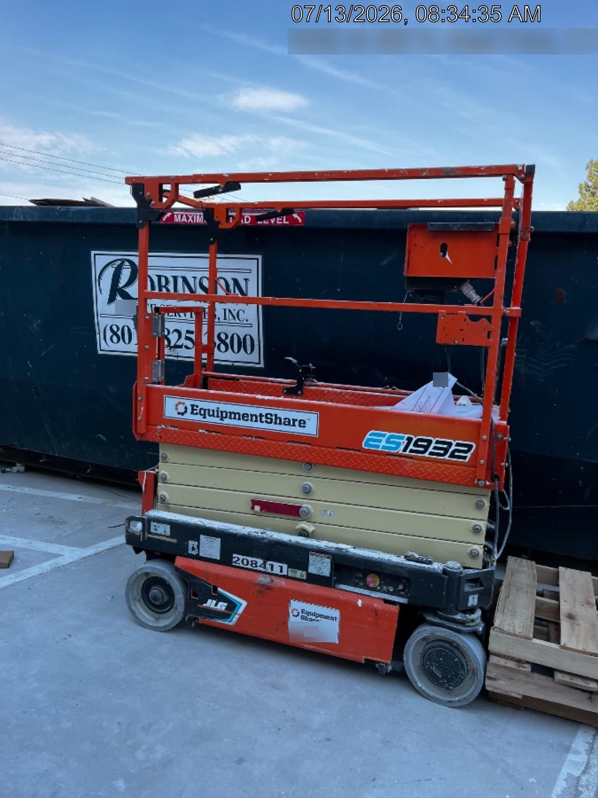 2022 JLG ES1932