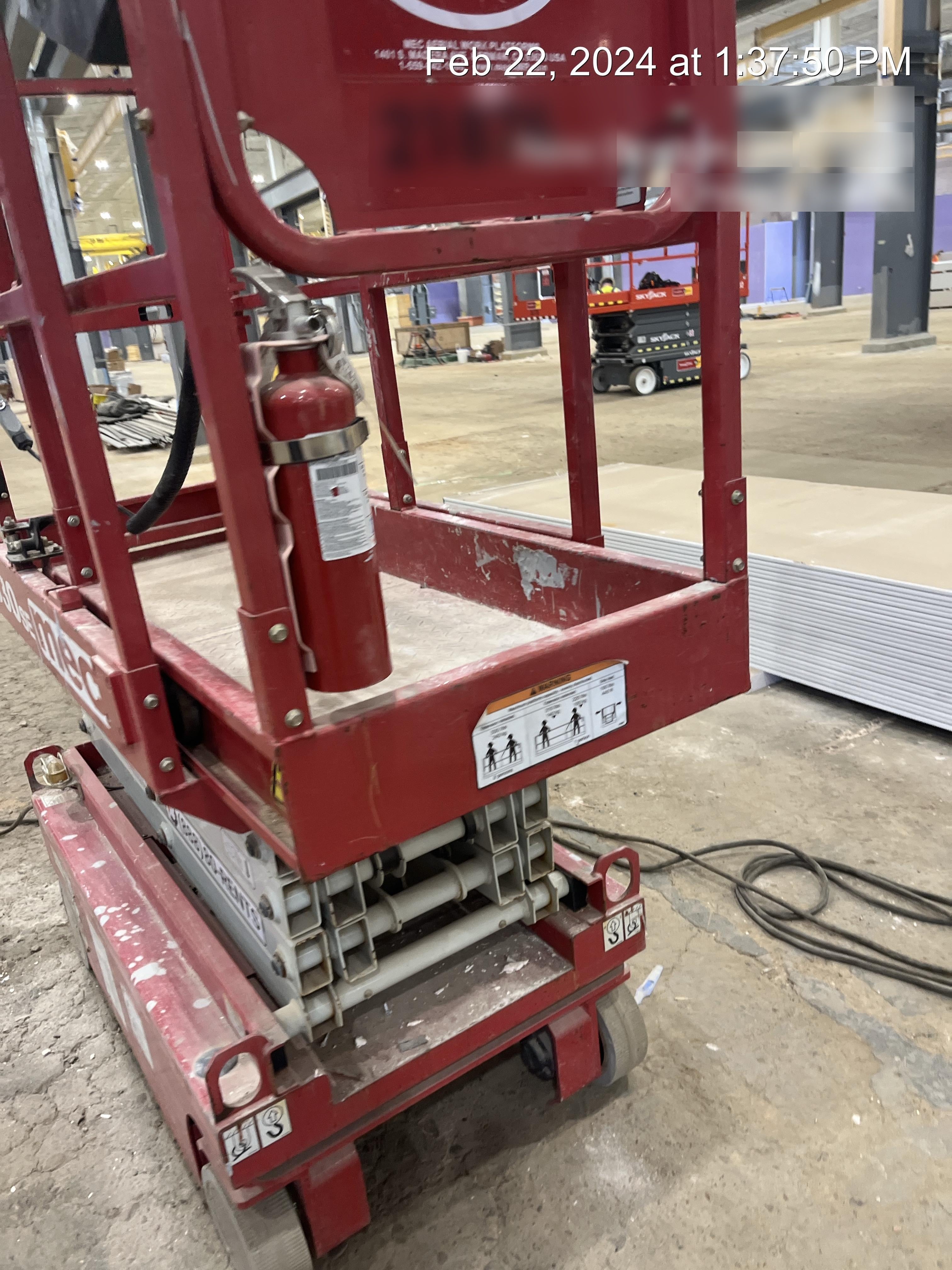 2019 MEC 1330SE MEC 1330SE w/ES Track Hardware, Full Extended 2 Year Warranty