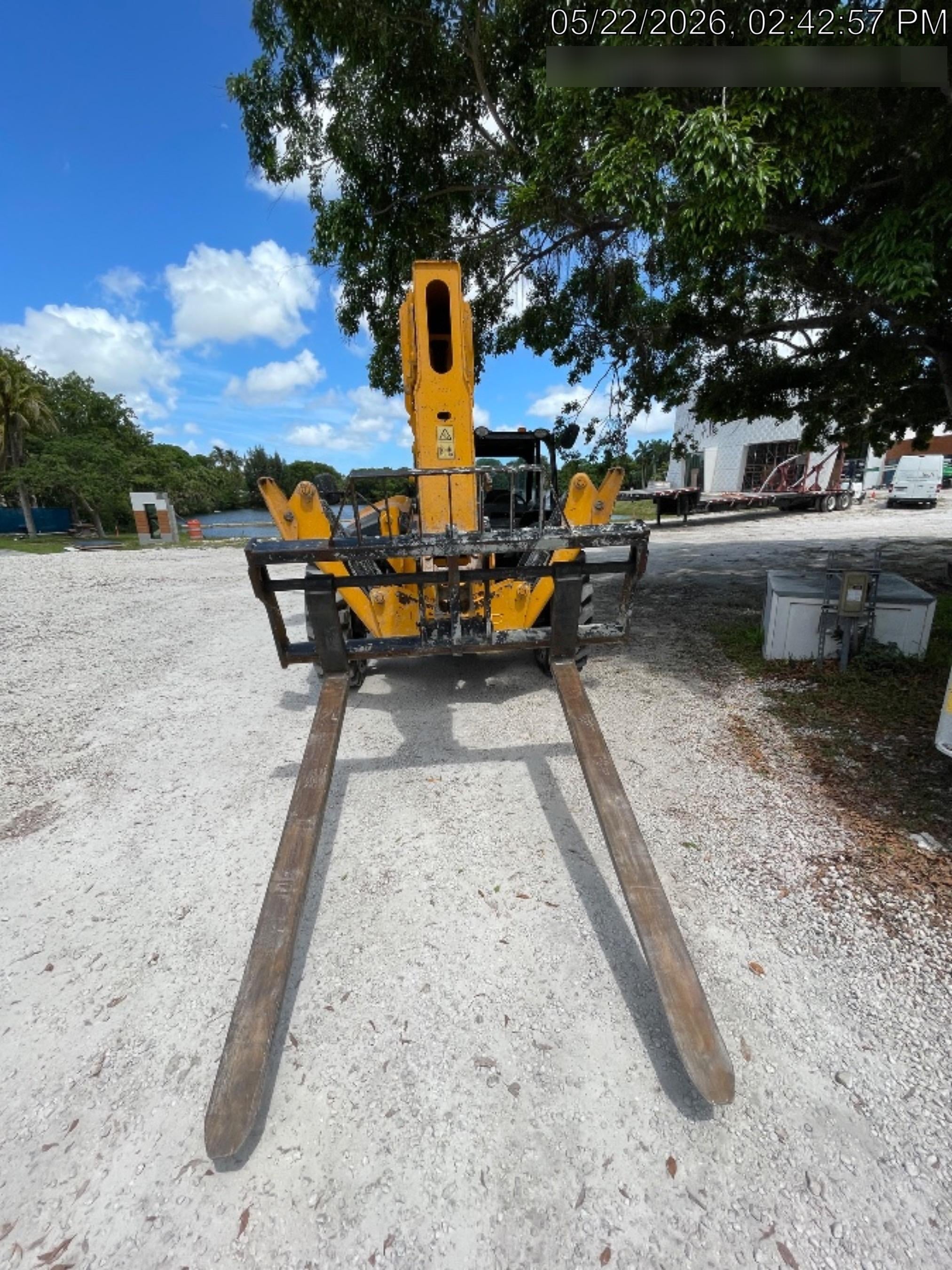 2023 JCB 510-56