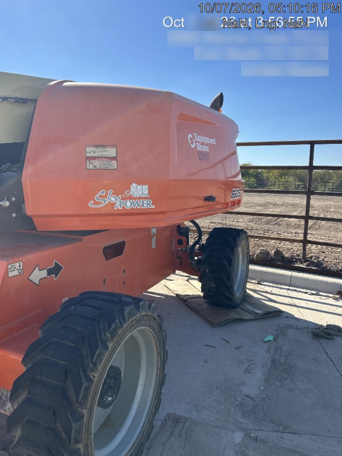 2022 JLG 660SJ
