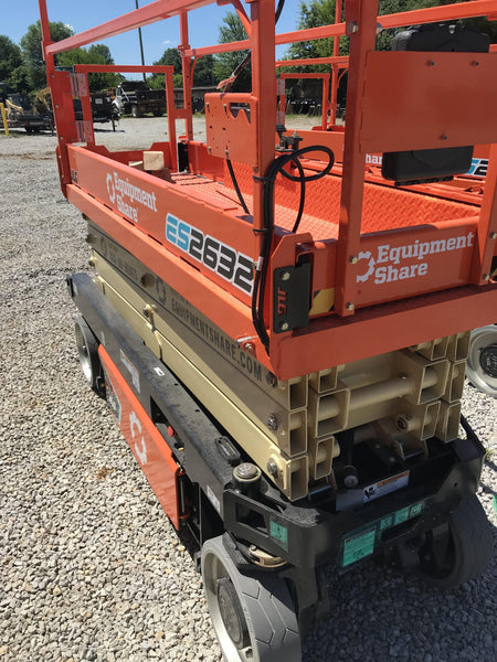 2022 JLG ES2632