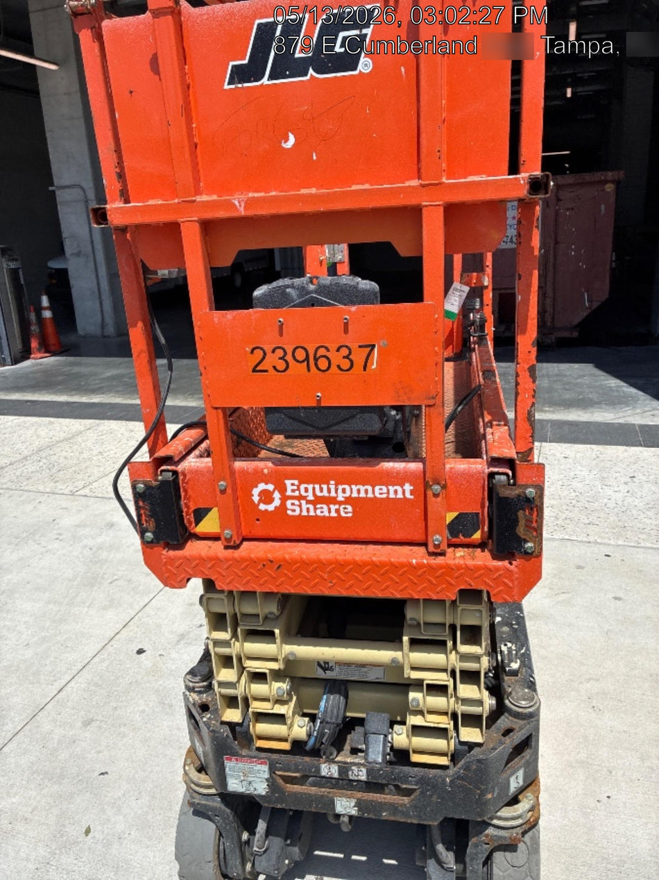 2022 JLG ES1932